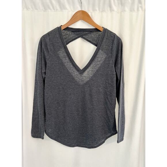 NWT Chaser V-Neck Long Sleeve Tee MEDIUM Dark Gray Open Back - Picture 1 of 3
